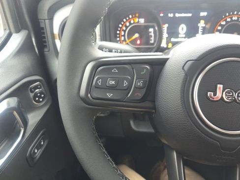 New 2026 Jeep Gladiator Sport AWD/4WD image 13