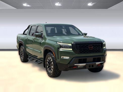 Used 2022 Nissan Frontier Pro-X RWD image 7
