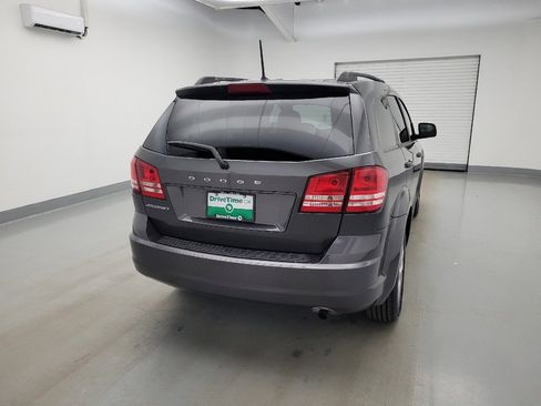 Used 2019 Dodge Journey SE FWD image 7