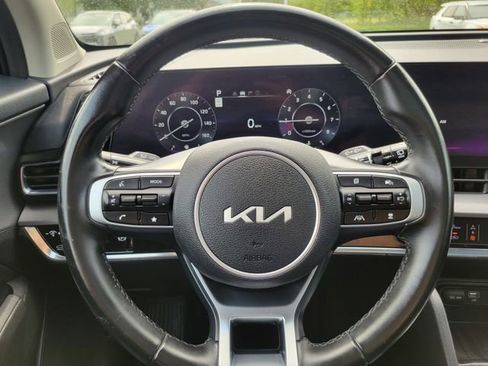 Used 2023 Kia Sportage SX FWD image 11