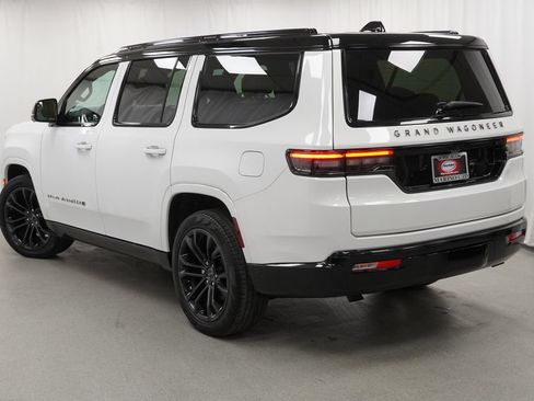 Used 2024 Jeep Grand Wagoneer Series III w/ Quick Order Packagew 28T AWD/4WD image 25