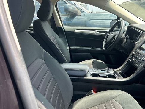 Used 2020 Ford Fusion SE FWD image 37