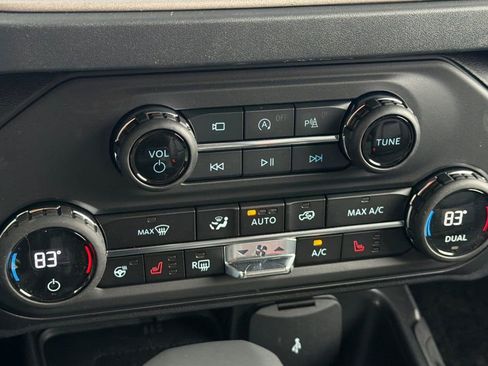 New 2026 Ford Bronco Outer Banks AWD/4WD image 18