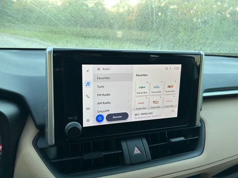 Used 2024 Toyota RAV4 LE image 23