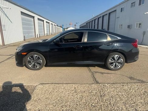 Used 2018 Honda Civic EX-T image 6