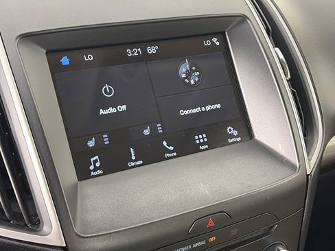 Used 2017 Ford Edge SEL w/ Equipment Group 201A AWD/4WD image 19