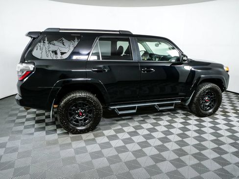 Used 2018 Toyota 4Runner SR5 Premium AWD/4WD image 26