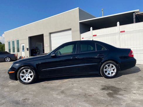 Used 2008 Mercedes-Benz E 320 BlueTEC Sedan image 2