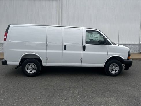 New 2025 Chevrolet Express 2500 w/ Driver Convenience Package image 14