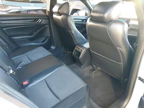 Used 2022 Honda Accord Sport image 11