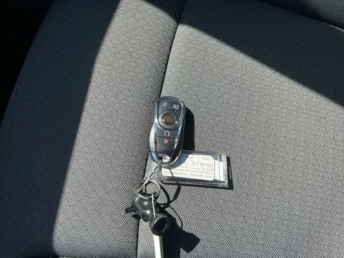 Used 2025 Buick Encore GX Preferred FWD image 18