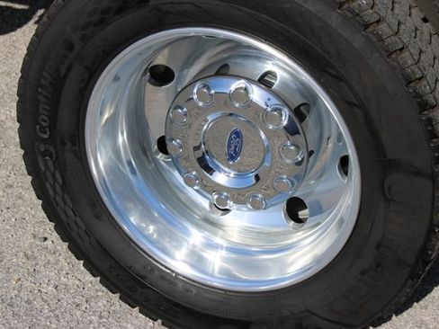 Used 2025 Ford F450 Platinum w/ Platinum Plus Package AWD/4WD image 18