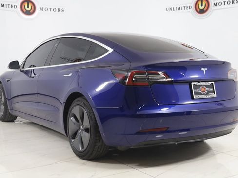 Used 2020 Tesla Model 3 Standard Range image 4