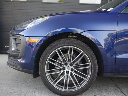 Certified 2026 Porsche Macan Turbo AWD/4WD image 38