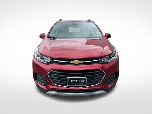 Used 2020 Chevrolet Trax LT AWD/4WD image 2