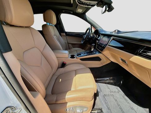 Used 2019 Porsche Macan S AWD/4WD image 33