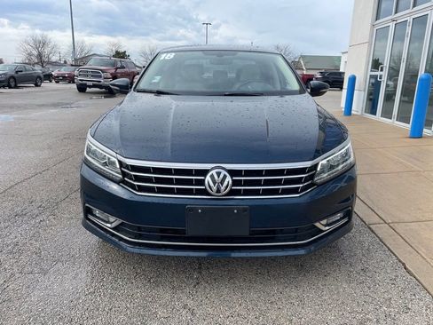 Used 2018 Volkswagen Passat 2.0T SE image 3