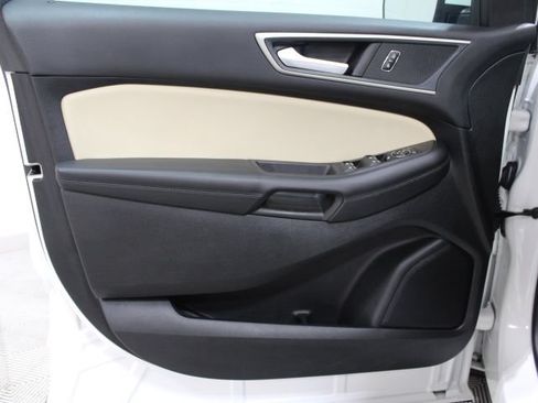 Used 2024 Ford Edge SEL w/ Cargo Accessory Package AWD/4WD image 17