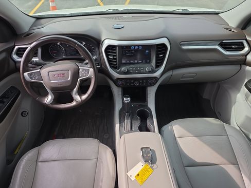 Used 2017 GMC Acadia SLT image 11