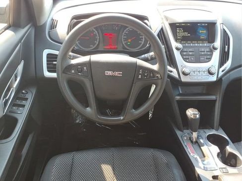 Used 2017 GMC Terrain SLE FWD image 17