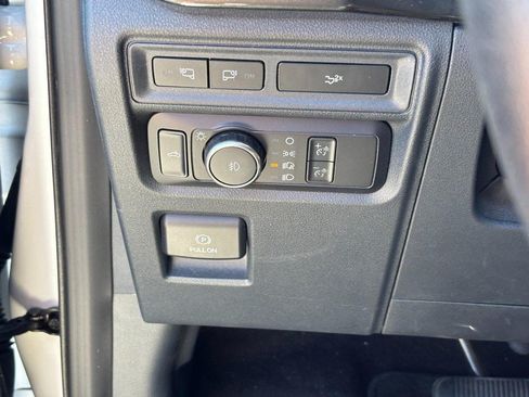 Used 2022 Ford F150 XLT w/ Equipment Group 302A High AWD/4WD image 17