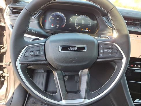 New 2026 Jeep Grand Cherokee Limited AWD/4WD image 20