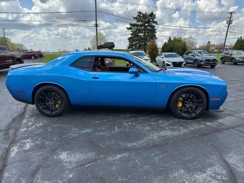 Used 2023 Dodge Challenger SRT Hellcat image 4