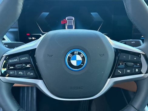 Used 2025 BMW i4 eDrive40 w/ Premium Package image 26