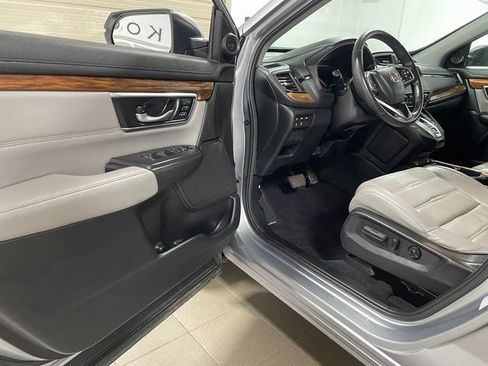 Used 2022 Honda CR-V Touring image 11