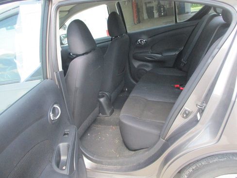 Used 2013 Nissan Versa SV w/ Convenience Pkg FWD image 22