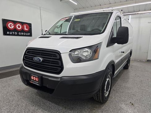 Used 2019 Ford Transit 250 130 Low Roof RWD image 6