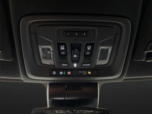 Certified 2025 Chevrolet Silverado 1500 High Country image 29