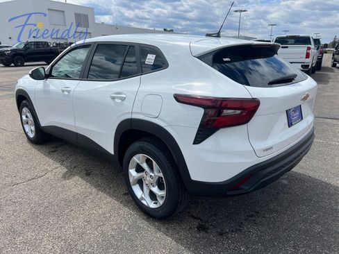 New 2026 Chevrolet Trax LS FWD image 3