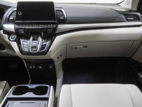 New 2026 Honda Odyssey Touring image 44