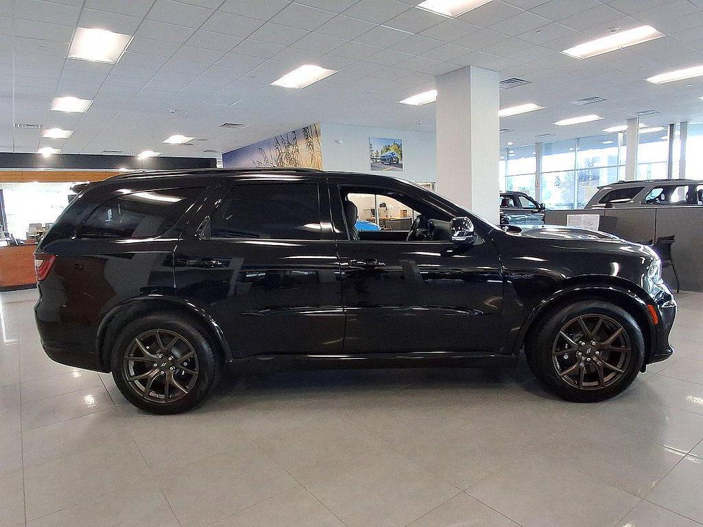 Used 2025 Dodge Durango R/T AWD/4WD image 32