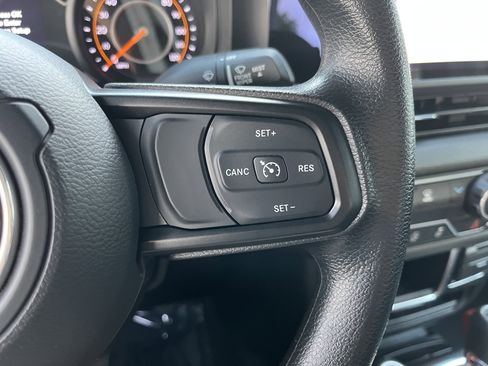 Used 2024 Jeep Wrangler Unlimited Sport AWD/4WD image 21