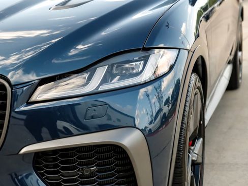 Used 2021 Jaguar F-PACE SVR AWD/4WD image 42