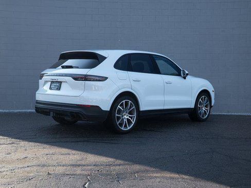 Certified 2023 Porsche Cayenne S Platinum AWD/4WD image 7