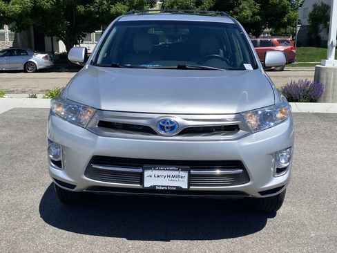 Used 2013 Toyota Highlander Limited AWD/4WD image 9