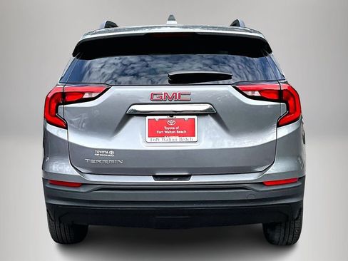 Used 2020 GMC Terrain SLE w/ Driver Convenience Package image 6