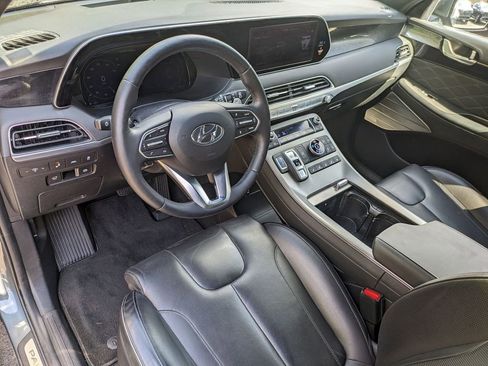Used 2022 Hyundai Palisade Calligraphy image 11
