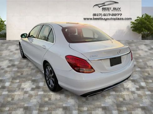 Used 2018 Mercedes-Benz C 300 Sedan image 4
