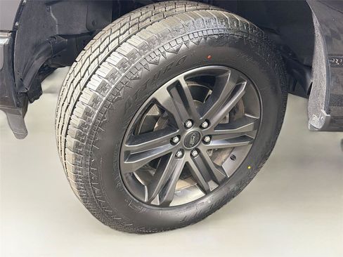 Used 2022 Ford F150 XLT w/ Equipment Group 302A High AWD/4WD image 38