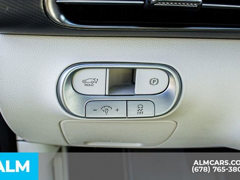 Used 2025 Genesis GV60 RWD image 32