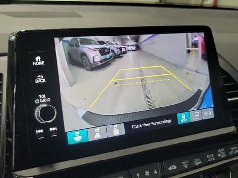 Certified 2025 Honda Odyssey Touring image 32