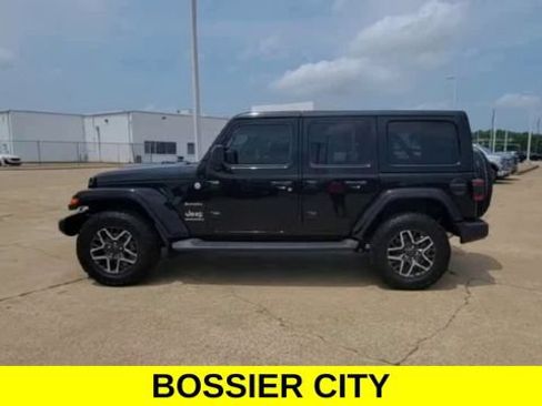 Used 2024 Jeep Wrangler Unlimited Sahara w/ Safety Group AWD/4WD image 5