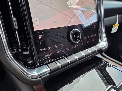 New 2026 GMC Yukon XL Denali w/ Sun & Power Step Package AWD/4WD image 18