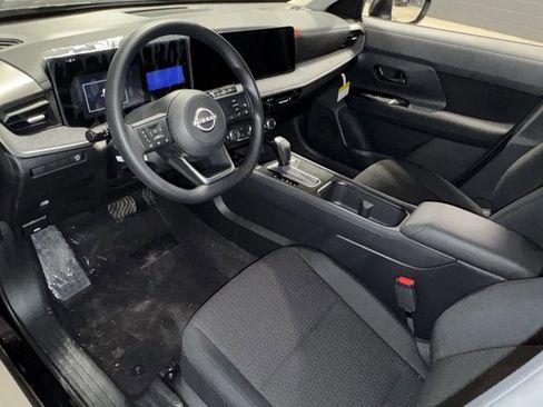 New 2026 Nissan Kicks S image 19