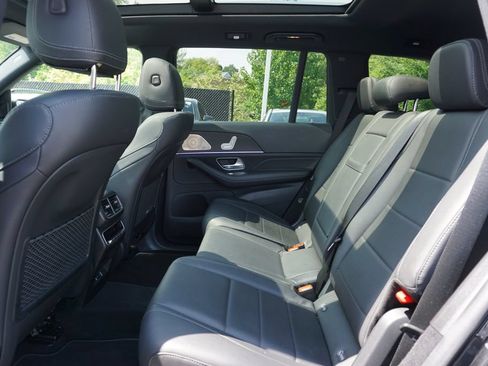 Certified 2024 Mercedes-Benz GLS 450 4MATIC image 23