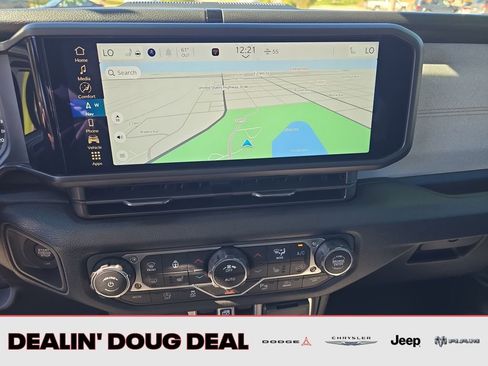 Used 2024 Jeep Gladiator Sport image 19